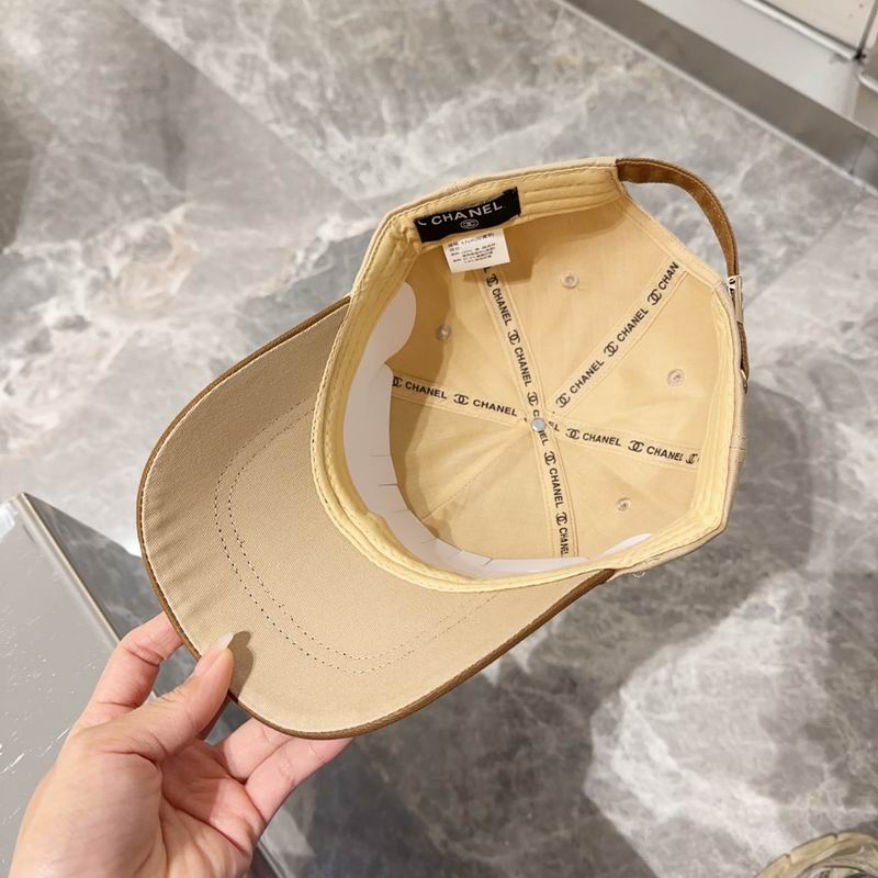 Chanel cap 40 (41)